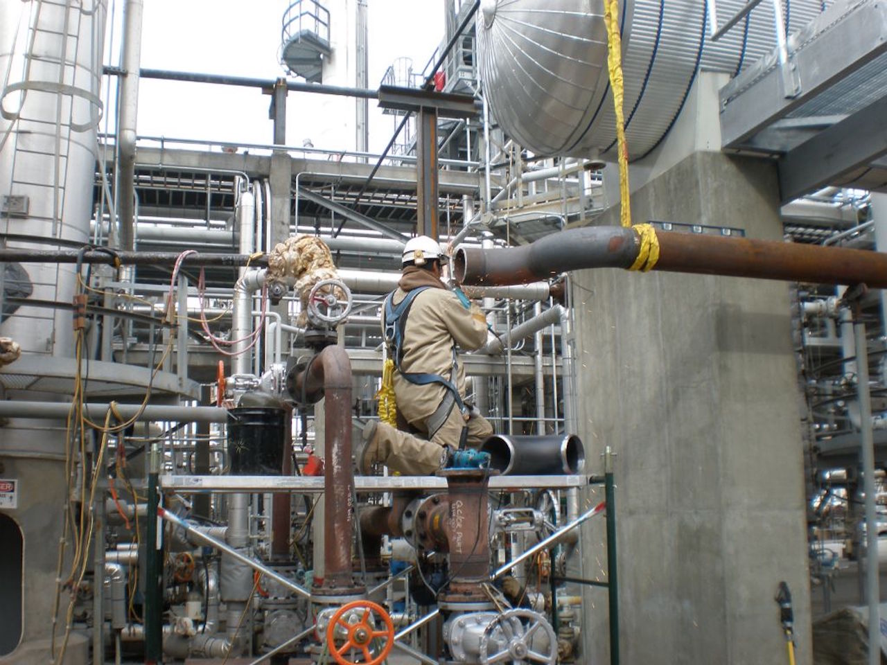 oil refinery mechanical contracting